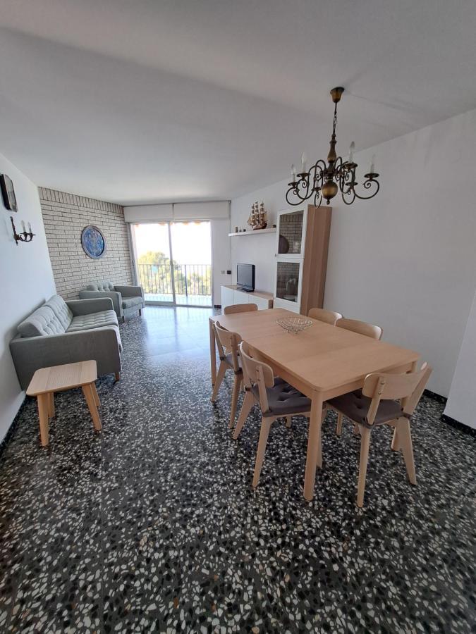 Gran Apartamento Vistas Mar Салоу Экстерьер фото